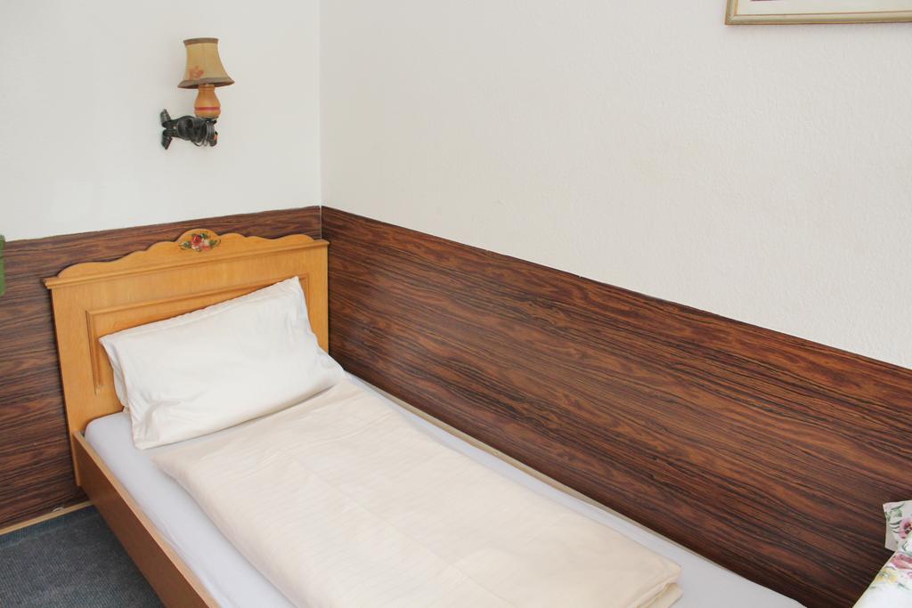 Hotel Hottmann Stuttgart Rum bild