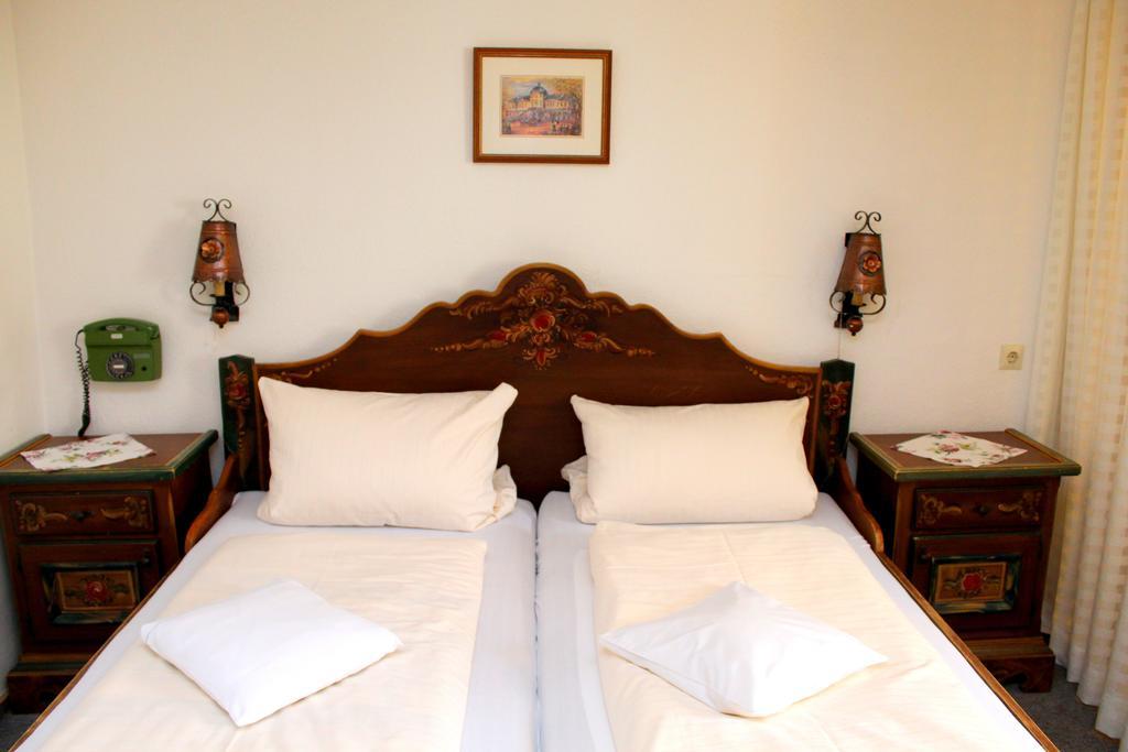 Hotel Hottmann Stuttgart Rum bild